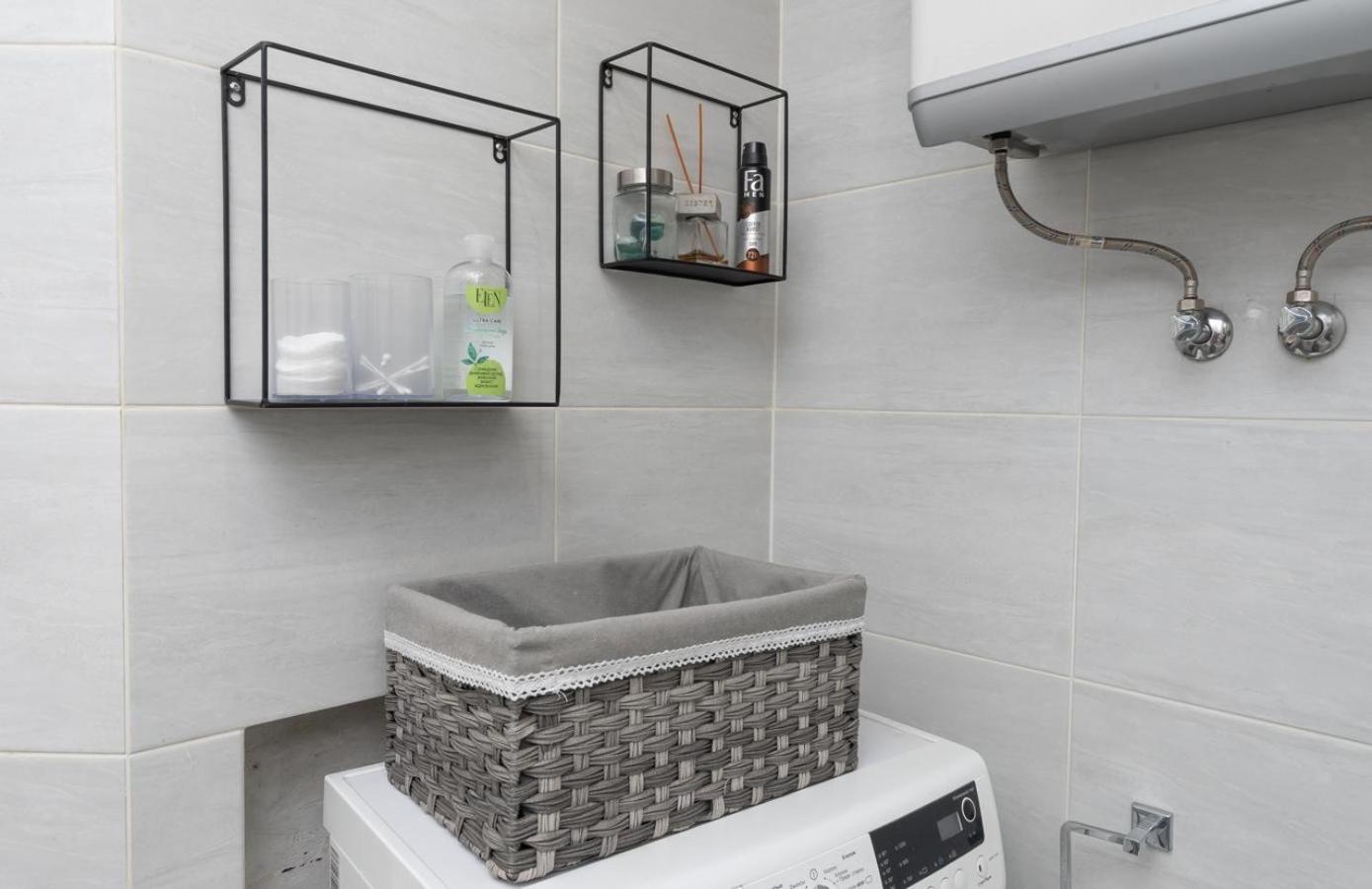 Appartamento Flat24 On Lesi Ukrainki 3 Kiev Esterno foto