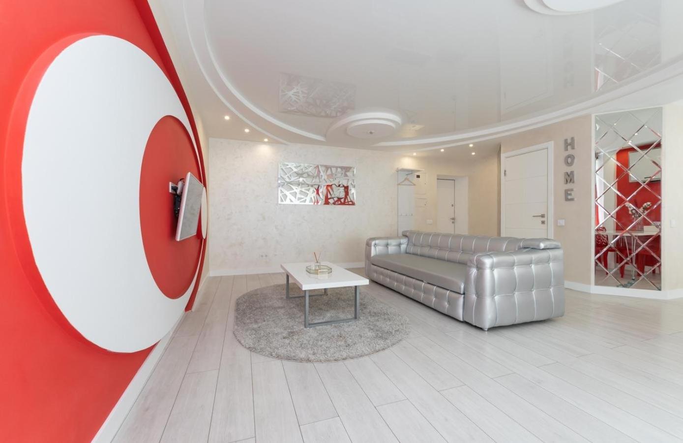 Appartamento Flat24 On Lesi Ukrainki 3 Kiev Esterno foto